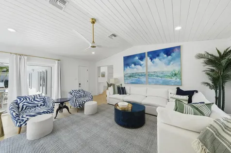 2710 Nw 27th Avenue Boca Raton FL 33434