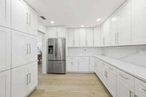 2710 Nw 27th Avenue Boca Raton FL 33434