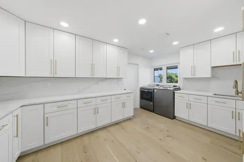 2710 Nw 27th Avenue Boca Raton FL 33434