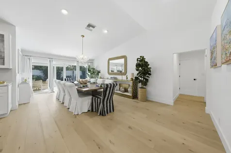 2710 Nw 27th Avenue Boca Raton FL 33434