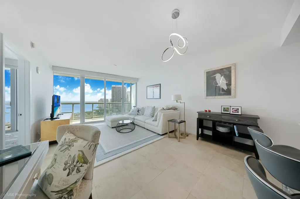 888 Biscayne Boulevard Miami FL 33132