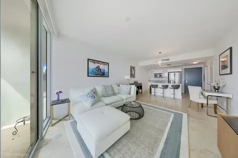 888 Biscayne Boulevard Miami FL 33132