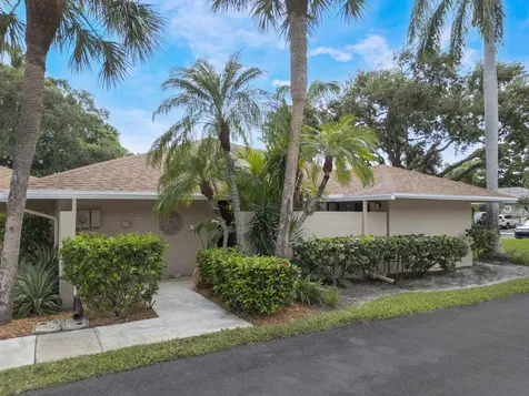 6 S Lakeshore Drive Hypoluxo FL 33462