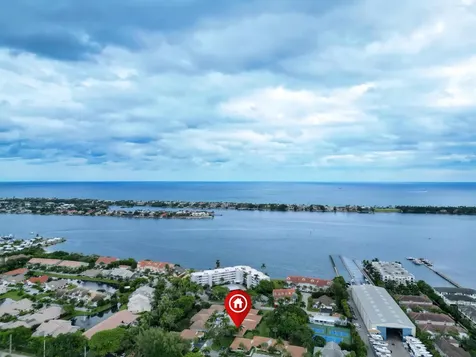 6 S Lakeshore Drive Hypoluxo FL 33462