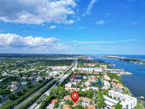 6 S Lakeshore Drive Hypoluxo FL 33462