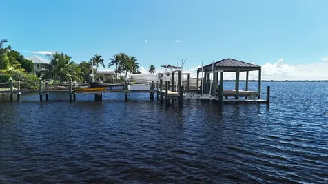 1000 Ne Wright Avenue Jensen Beach FL 34957