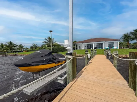 1000 Ne Wright Avenue Jensen Beach FL 34957