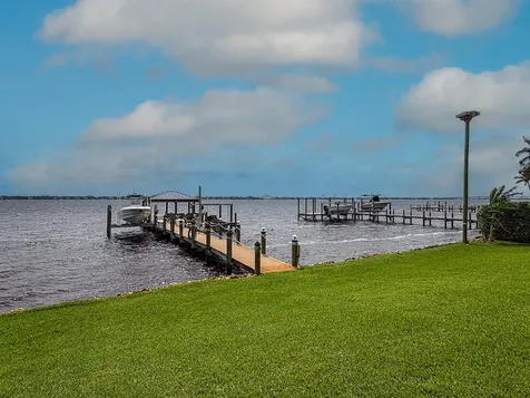 1000 Ne Wright Avenue Jensen Beach FL 34957