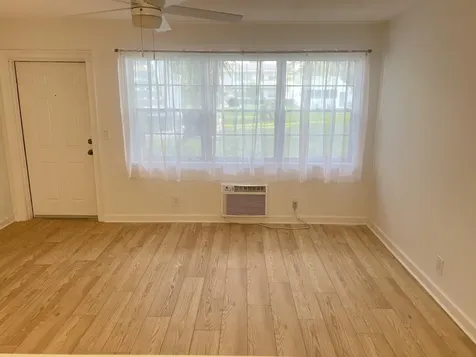 85 Andover D West Palm Beach FL 33417