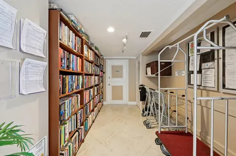 1461 S Ocean Boulevard Lauderdale By The Sea FL 33062