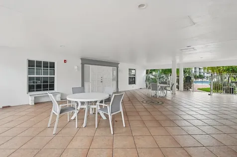 1461 S Ocean Boulevard Lauderdale By The Sea FL 33062