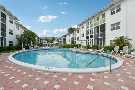 1461 S Ocean Boulevard Lauderdale By The Sea FL 33062