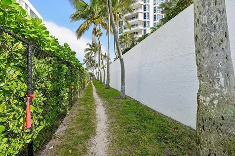 1461 S Ocean Boulevard Lauderdale By The Sea FL 33062