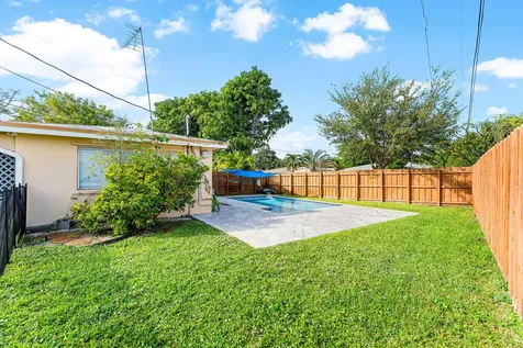 4780 Ne 8th Terrace Oakland Park FL 33334