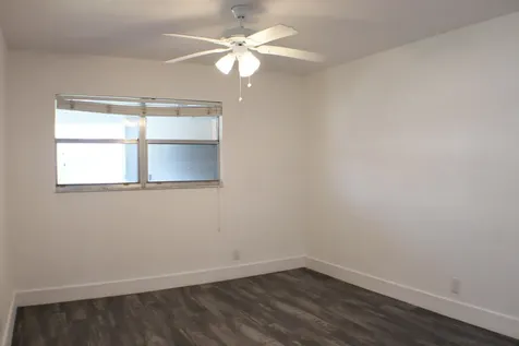 89 Brittany B Delray Beach FL 33446