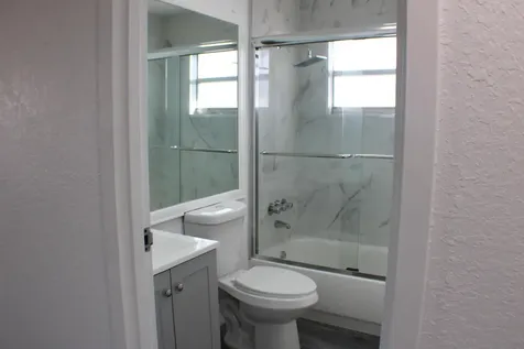 89 Brittany B Delray Beach FL 33446