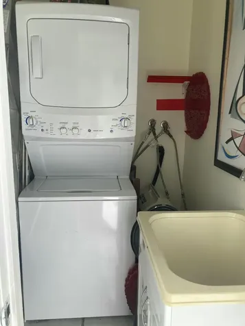 224 Burgundy E Delray Beach FL 33484