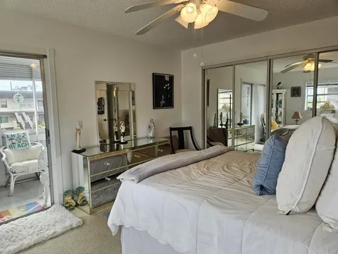 224 Burgundy E Delray Beach FL 33484