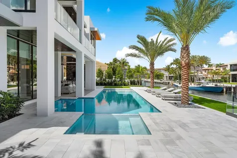 169 W Coconut Palm Road Boca Raton FL 33432