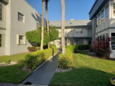 688 Burgundy O Delray Beach FL 33484