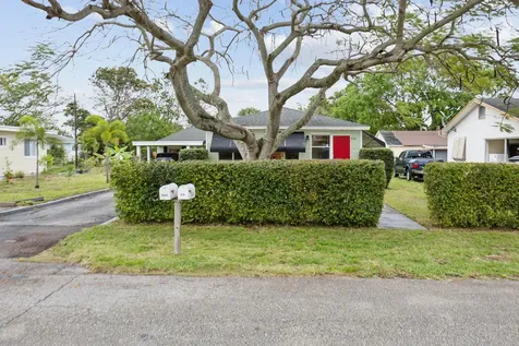 614 N 7th Street Lantana FL 33462