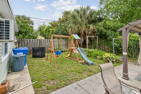 614 N 7th Street Lantana FL 33462