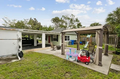 614 N 7th Street Lantana FL 33462