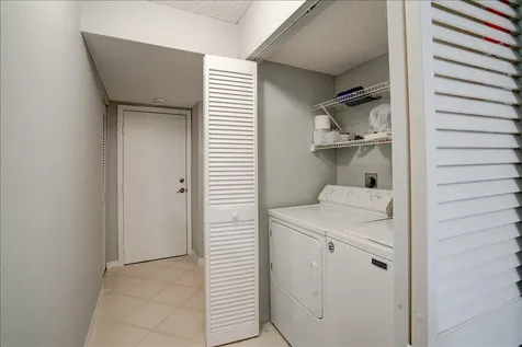 10173 Andover Coach Circle Lake Worth FL 33449