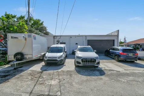 3412 S Dixie Highway West Palm Beach FL 33405
