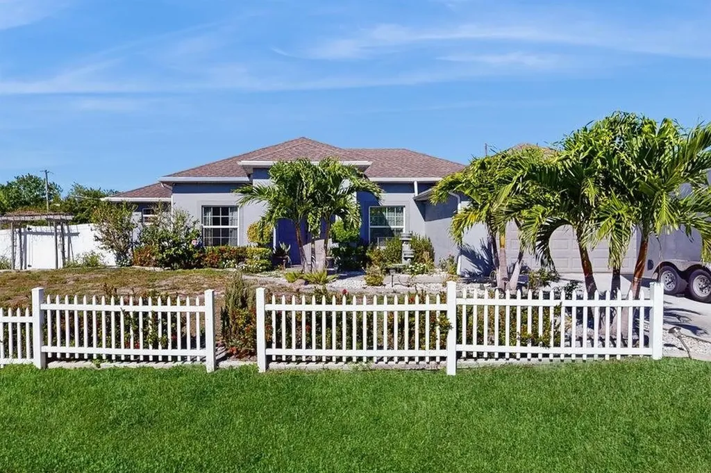 2398 Se Rich Street Port Saint Lucie FL 34984