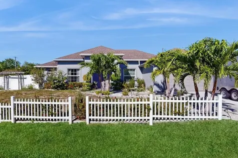 2398 Se Rich Street Port Saint Lucie FL 34984