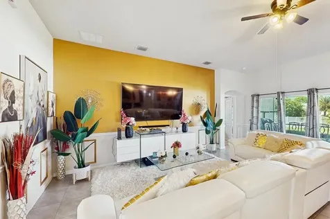 2398 Se Rich Street Port Saint Lucie FL 34984