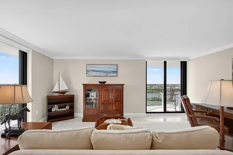 400 Beach Road Tequesta FL 33469