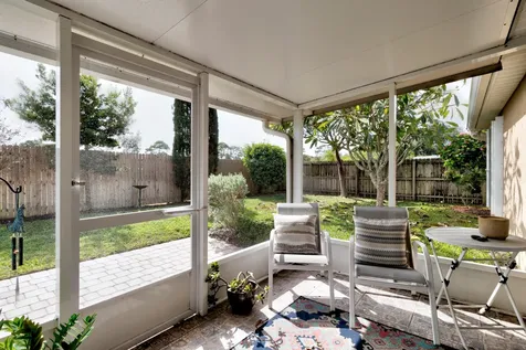 547 High Hawk Circle Vero Beach FL 32962