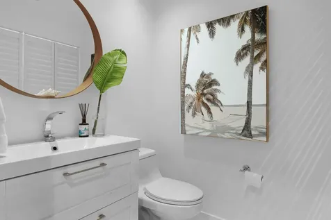 2136 Ne 44th Street Lighthouse Point FL 33064