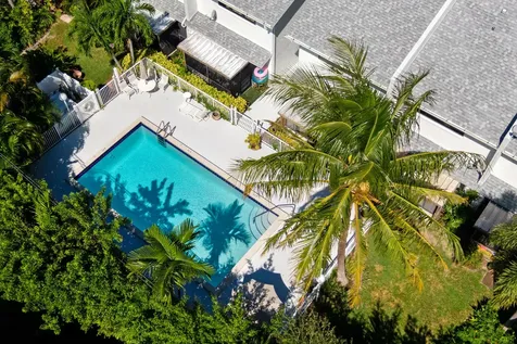 2136 Ne 44th Street Lighthouse Point FL 33064