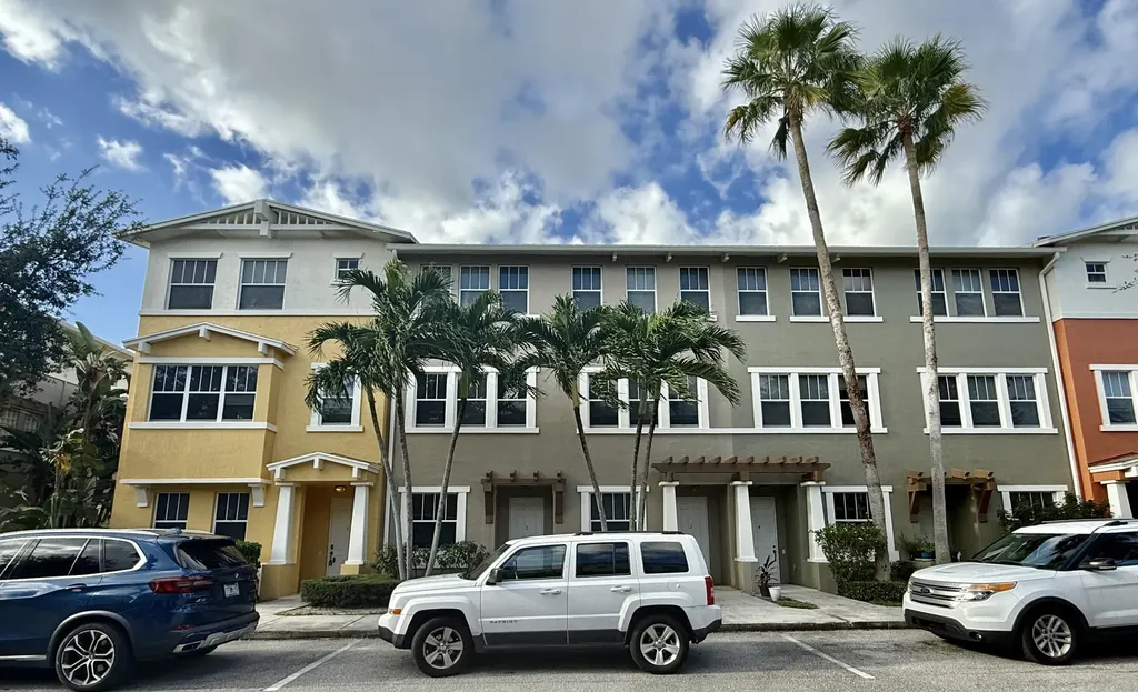 433 Amador Lane West Palm Beach FL 33401