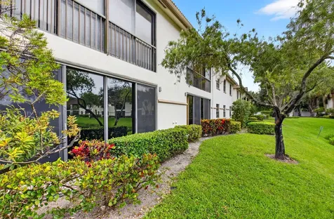 5217 Brisata Circle Boynton Beach FL 33437