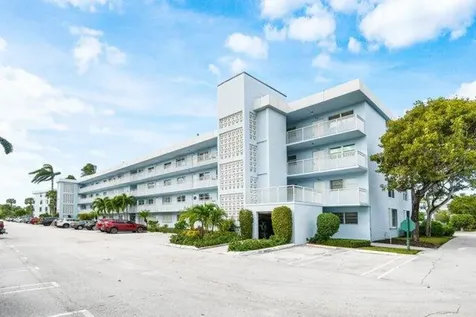2016 S Federal Highway Boynton Beach FL 33435