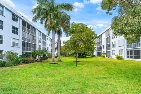 2016 S Federal Highway Boynton Beach FL 33435