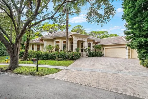 2560 Whispering Oaks Lane Delray Beach FL 33445
