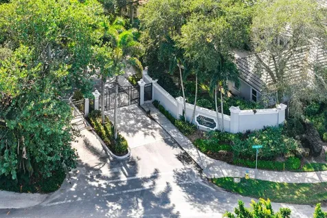 2560 Whispering Oaks Lane Delray Beach FL 33445