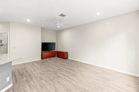 21256 Via Fiore Boca Raton FL 33433