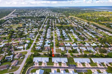 7821 Se Sugar Sand Circle Hobe Sound FL 33455