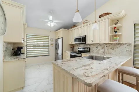 7821 Se Sugar Sand Circle Hobe Sound FL 33455