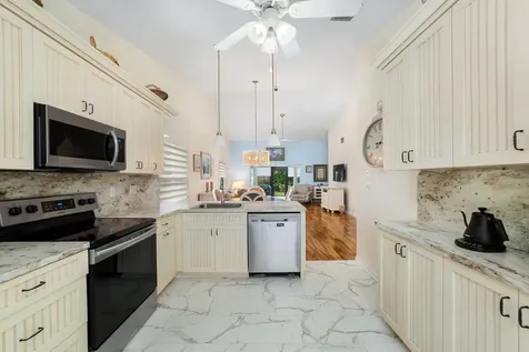 7821 Se Sugar Sand Circle Hobe Sound FL 33455