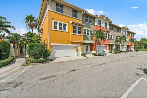500 Pacific Grove Drive West Palm Beach FL 33401