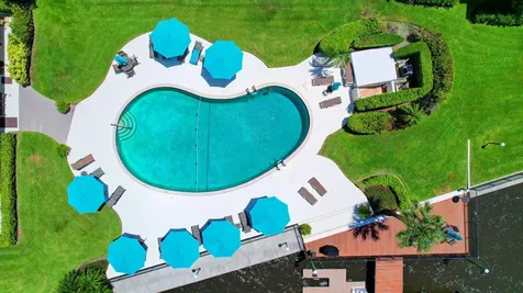 2840 S Ocean Boulevard Palm Beach FL 33480