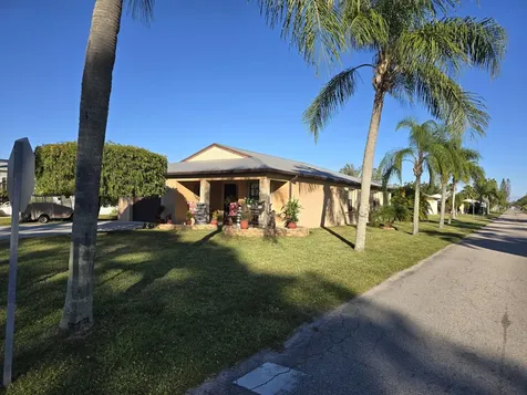 20 Silver Oak Drive Port Saint Lucie FL 34952