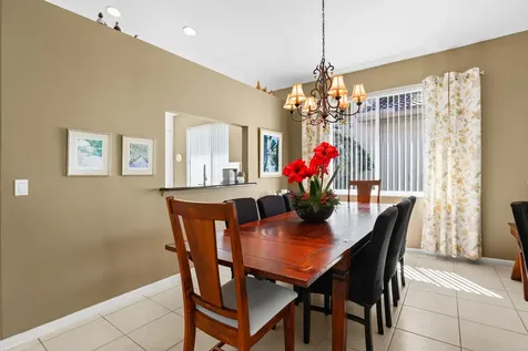 9082 Bay Point Circle Circle West Palm Beach FL 33411